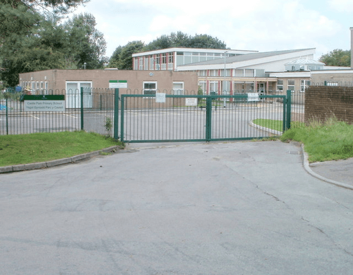 Castle Park Primary School logo