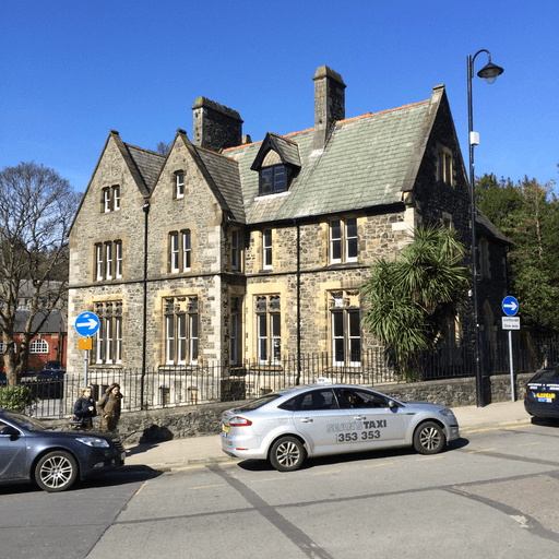 Bangor Independent School logo