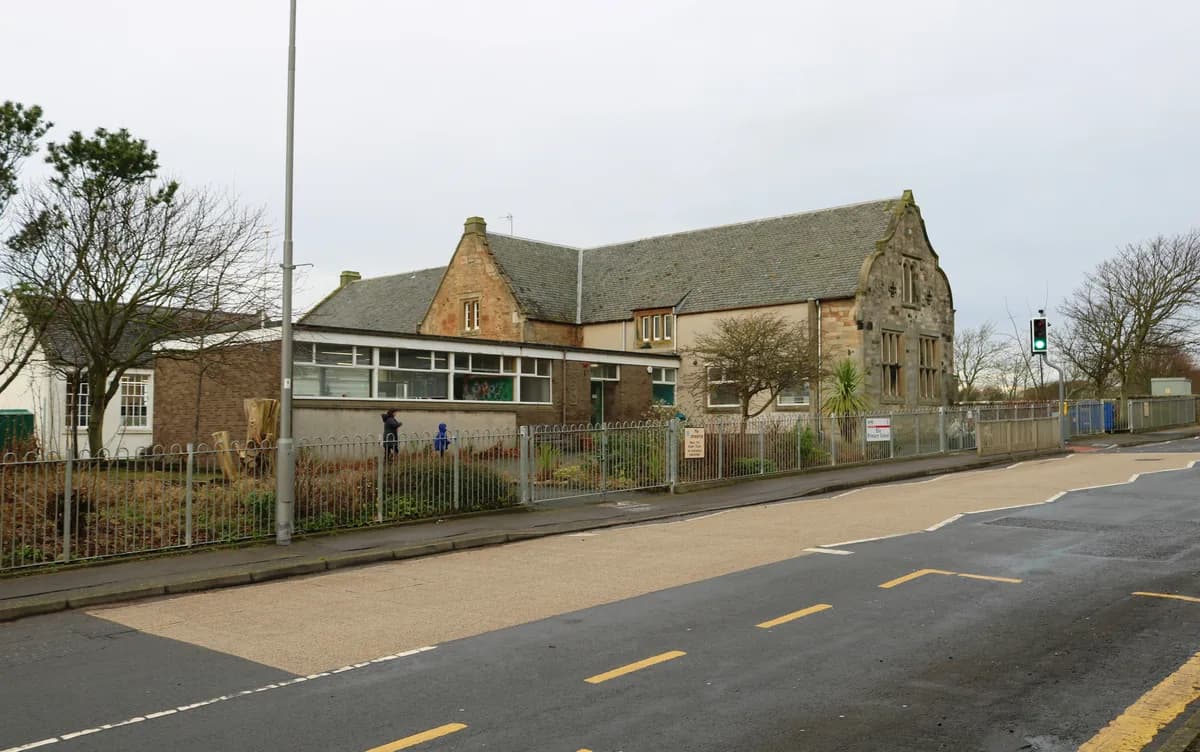 Elie Primary School, LEVEN