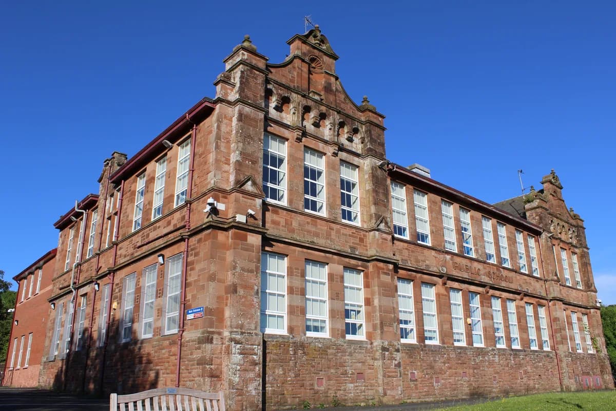 Lochwinnoch Primary School, LOCHWINNOCH