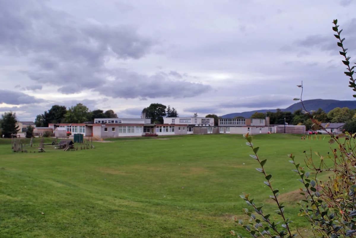 Bridgend Primary School, Highland