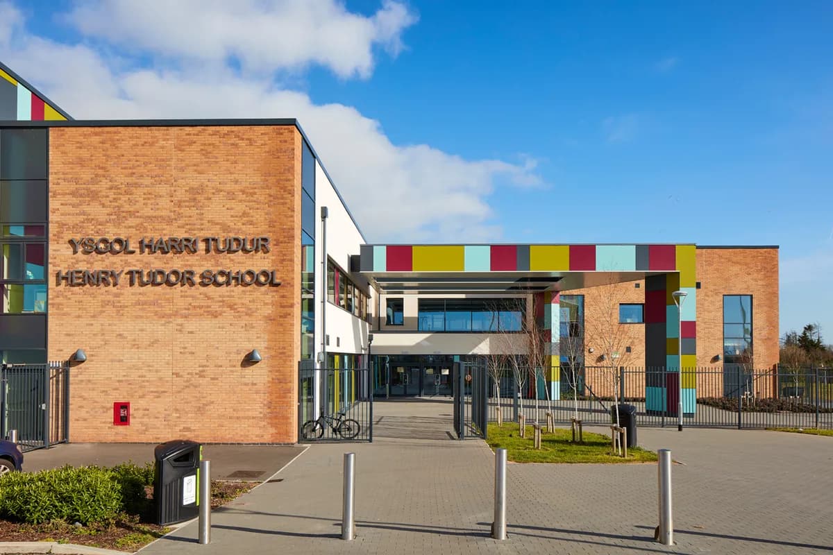 Ysgol Harri Tudur / Henry Tudor School, Pembrokeshire