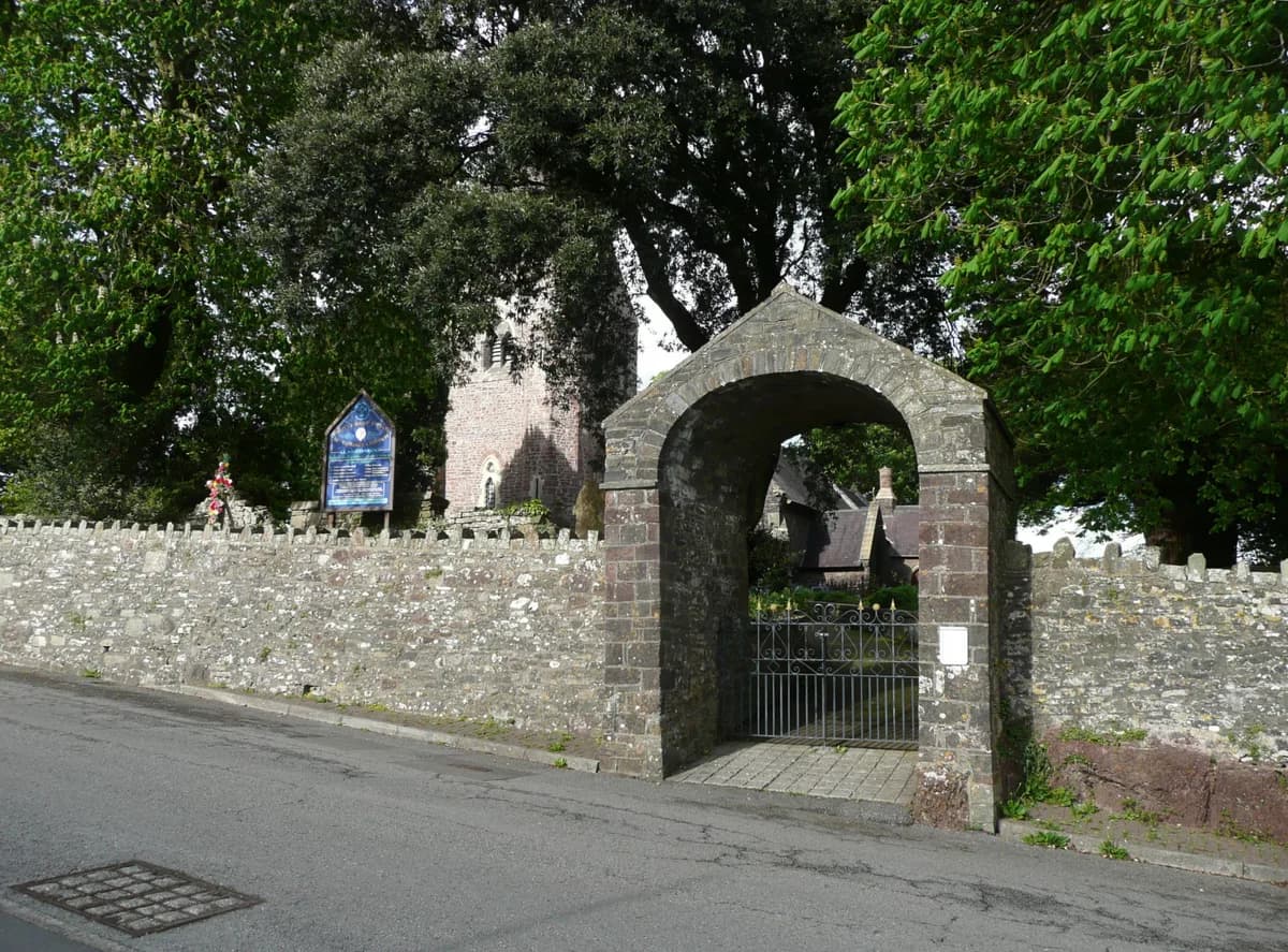 LLANDDAROG, Carmarthenshire