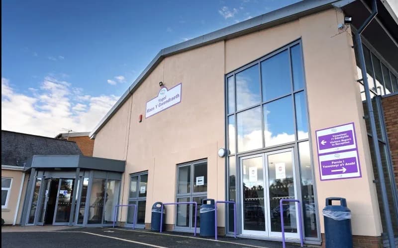 Ysgol Maes Y Gwendraeth, Llanelli