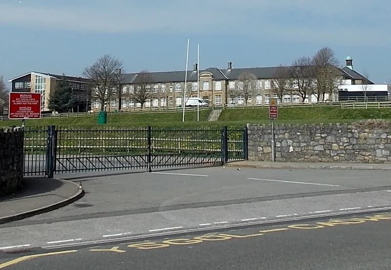 Brynteg  School, Bridgend