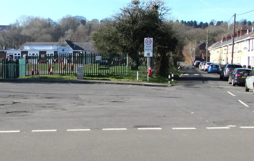 GLYN-GAER PRIMARY SCHOOL, Caerphilly