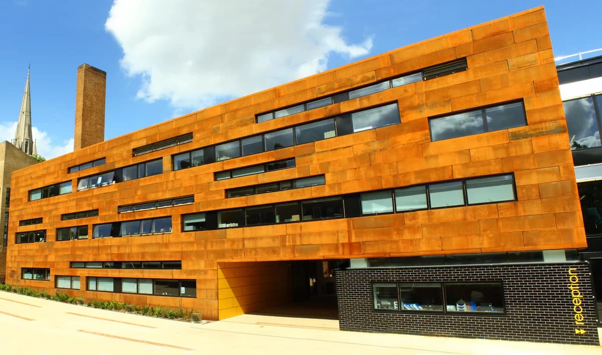 Stoke Newington School and Sixth Form, London