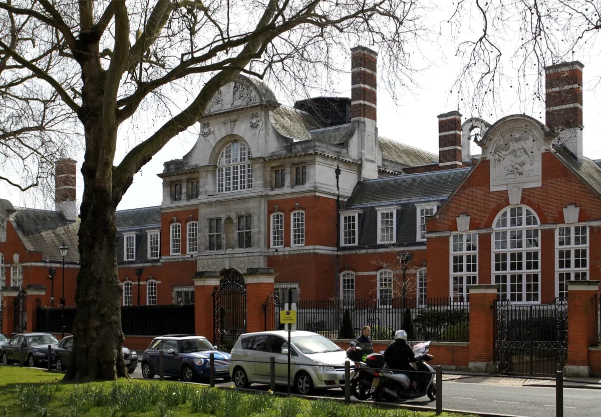 St Paul's Girls' School, London