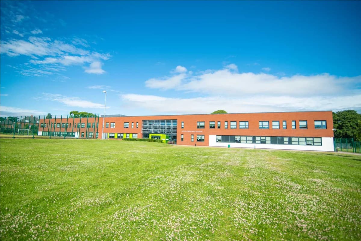 Holly Lodge Girls' College, Liverpool