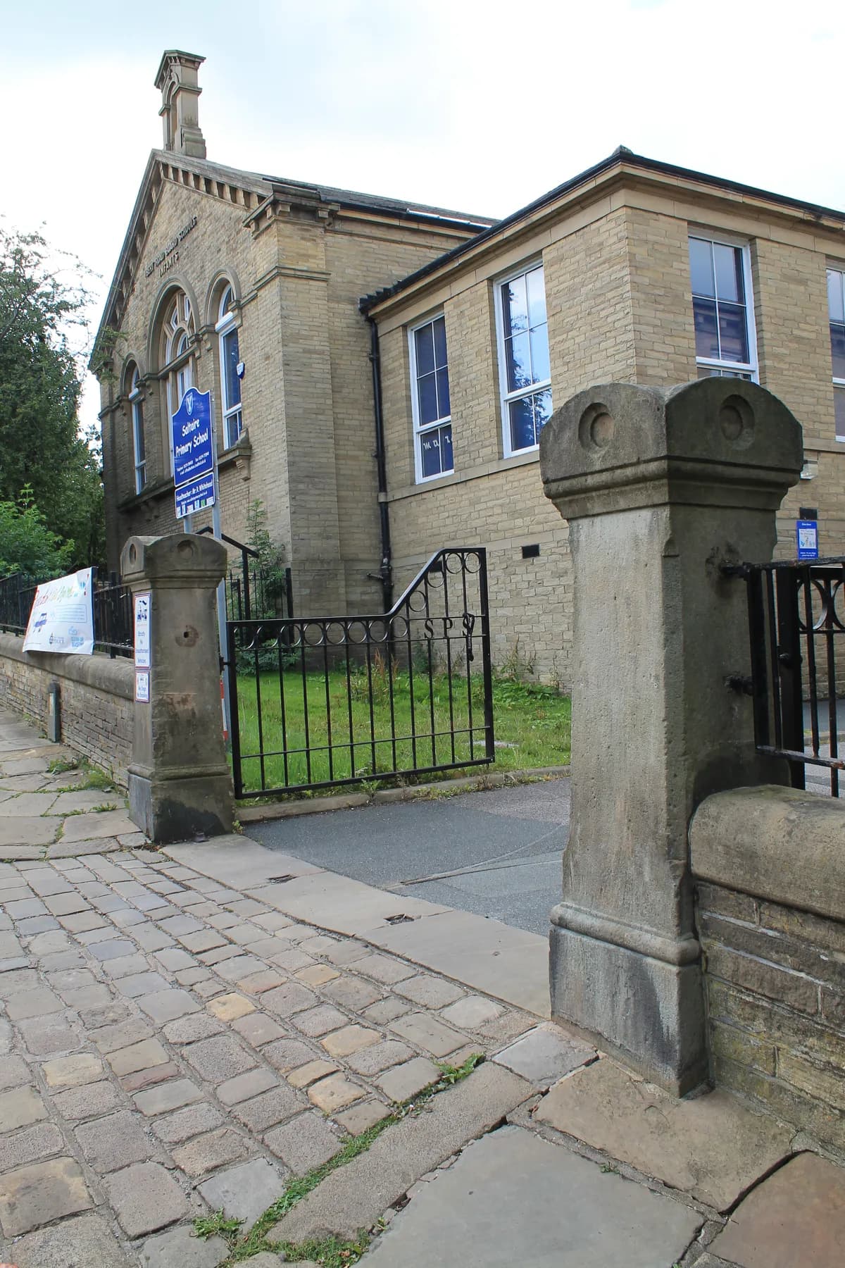 Saltaire Primary School, Shipley