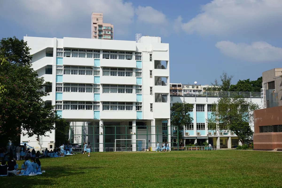 Queen Elizabeth School, Luton