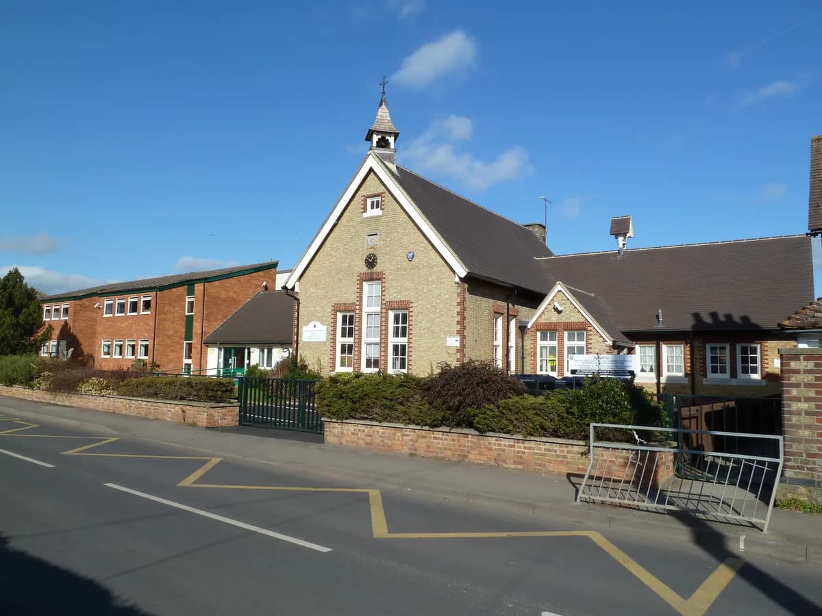 Cheddington Combined School, Buckinghamshire