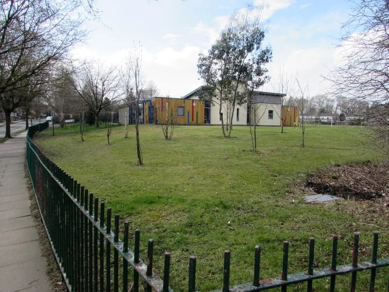 Benhall Infant School, Cheltenham