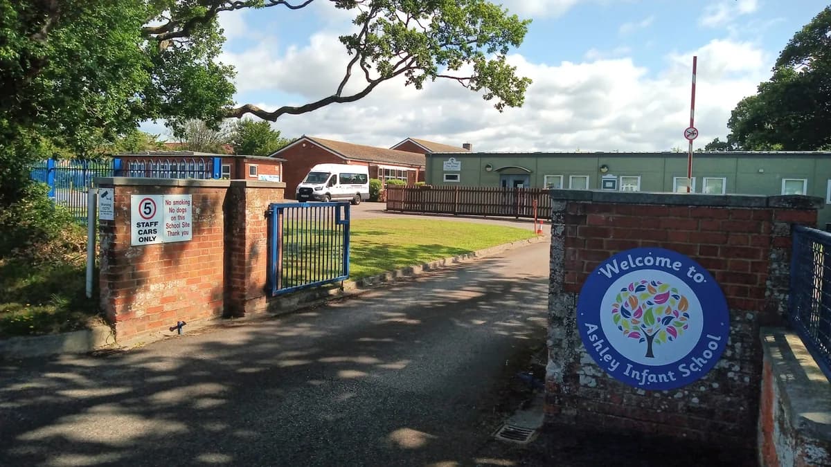 Ashley Infant School, New Milton