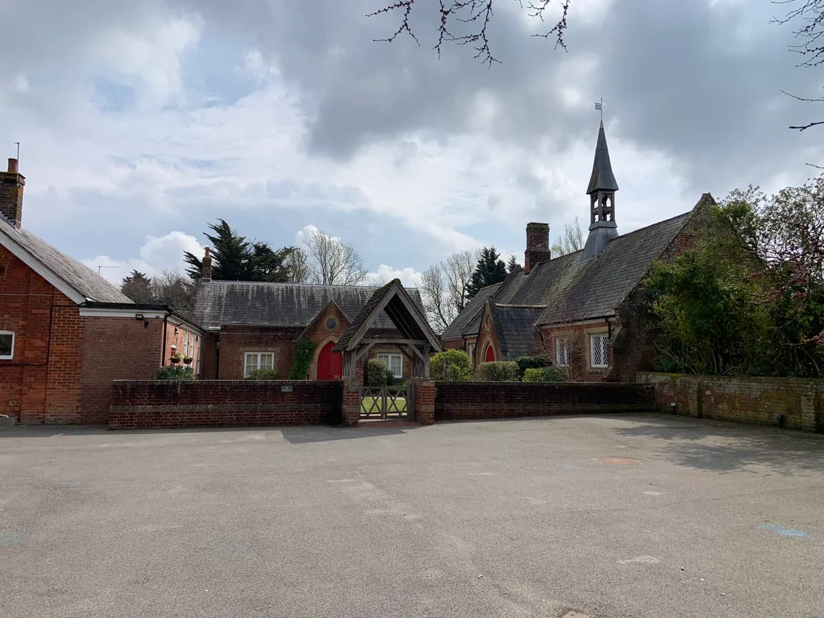 Beaulieu Village Primary School, Brockenhurst
