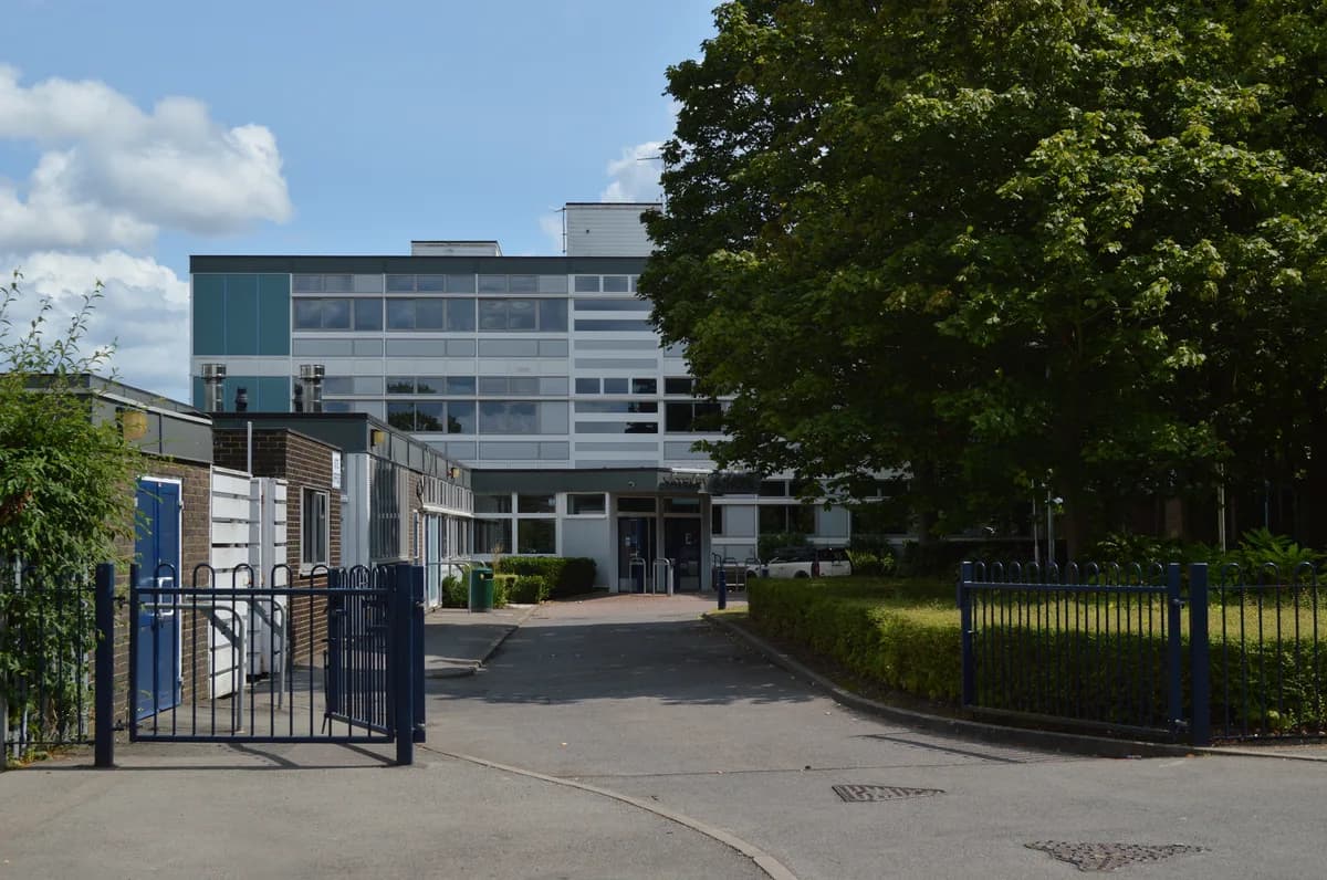 Yateley School, Yateley