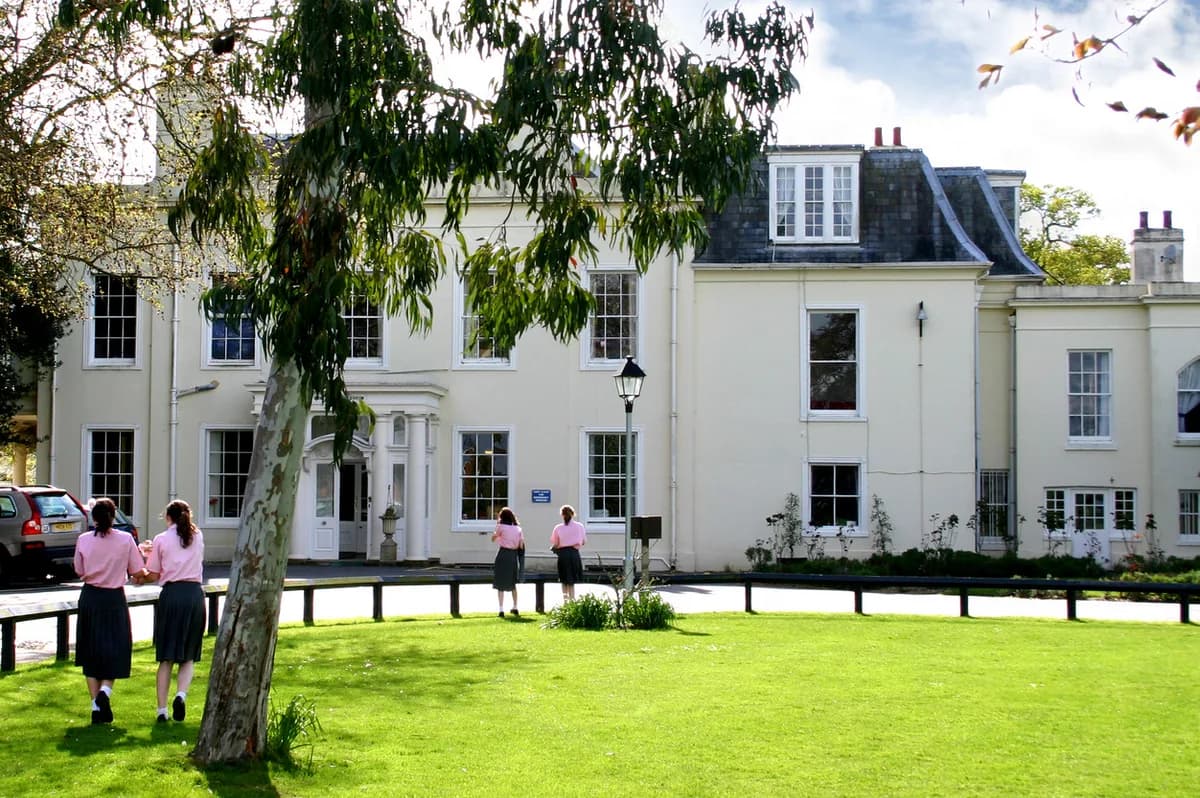 West Hill Park School, Fareham