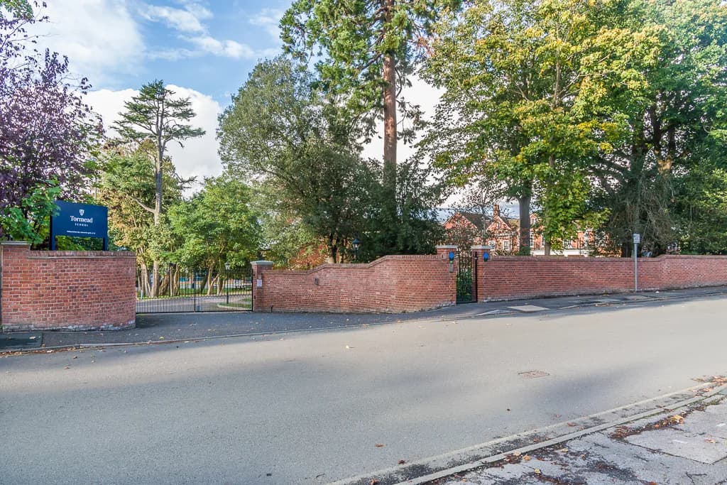 Tormead School, Guildford