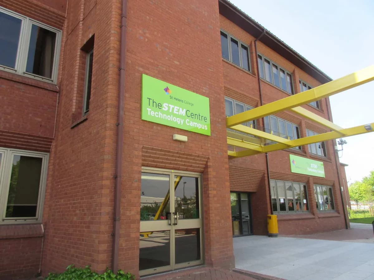 St Helens College, St Helens