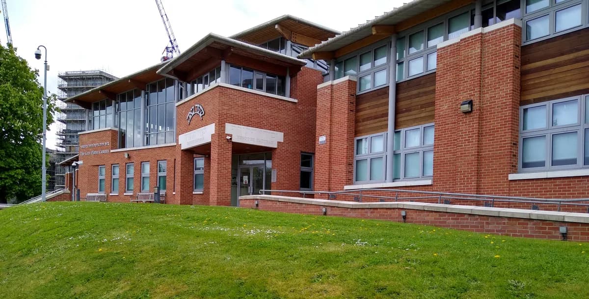 Yesodey Hatorah Senior Girls School, London