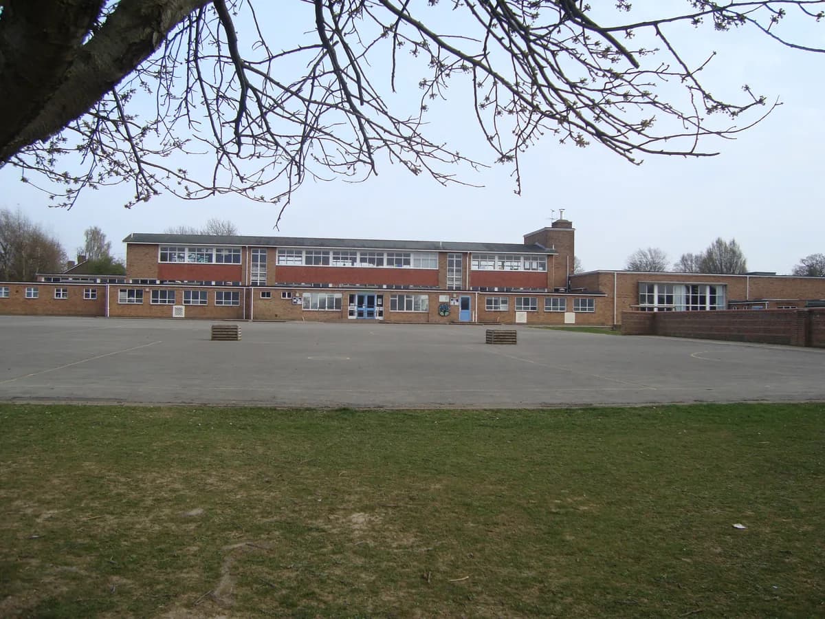 Langley Green Primary, Crawley