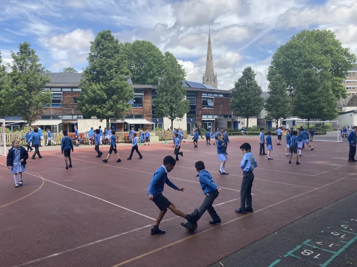 Larmenier & Sacred Heart Catholic Primary School, London