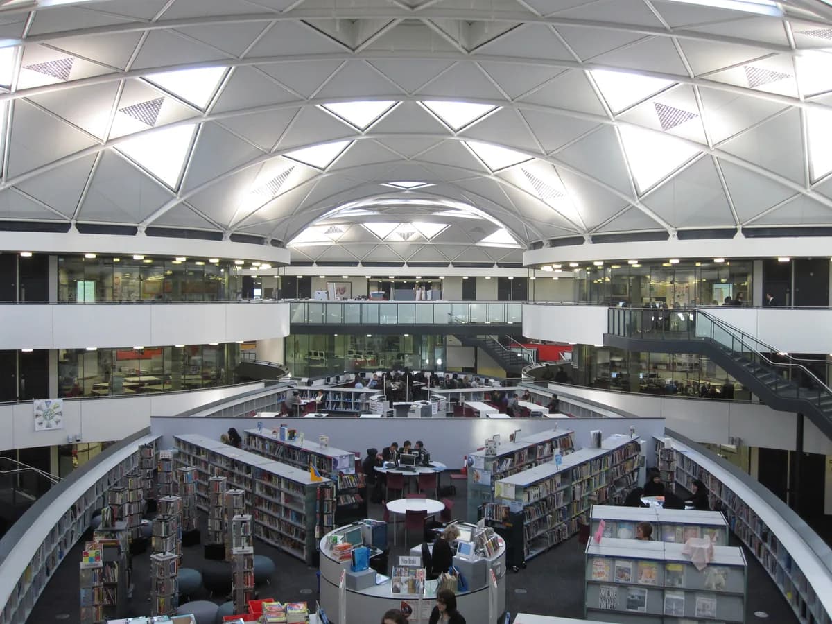 Thomas Deacon Academy, Peterborough