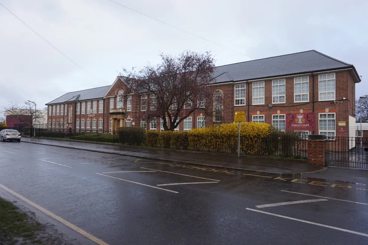 Upton Court Grammar School, Slough
