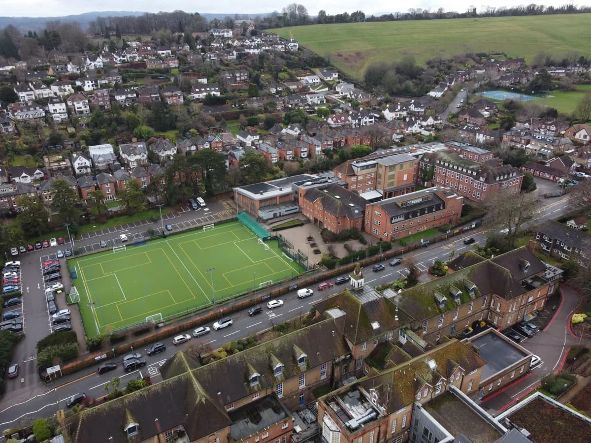Guildford County School, Guildford