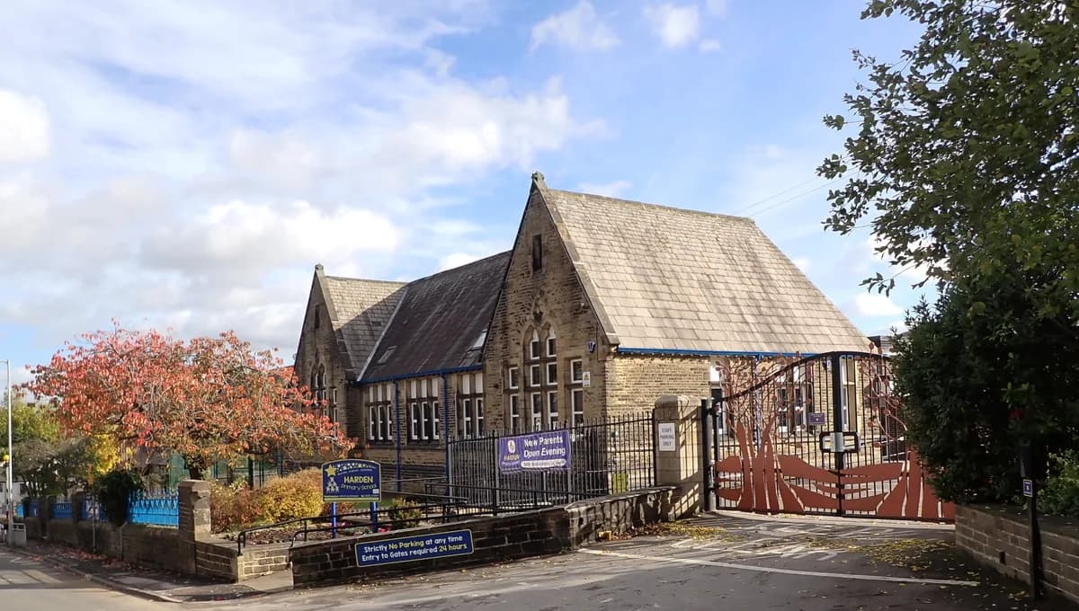 Harden Primary School, Bingley