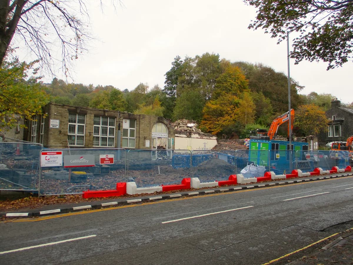Castle Hill Primary School, Chessington