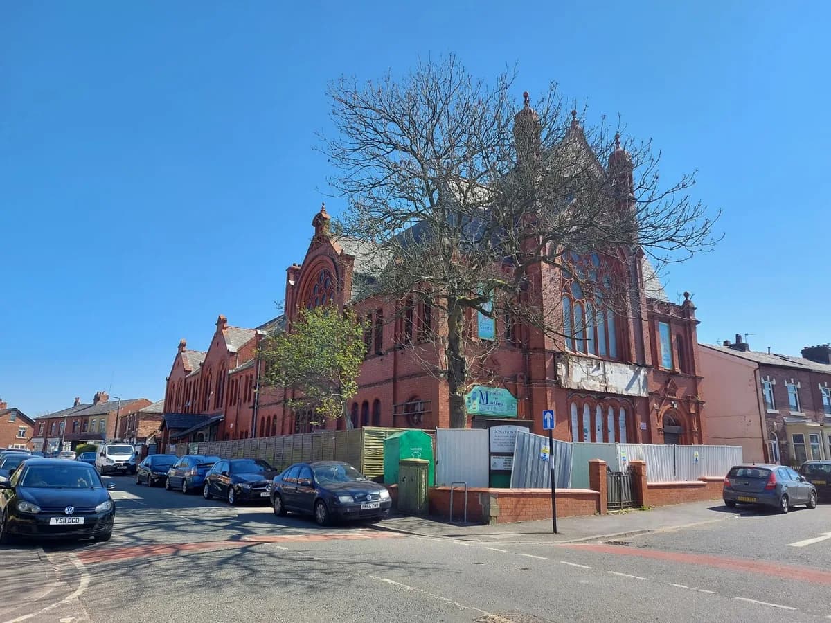 Dar Ul Madinah, Blackburn with Darwen