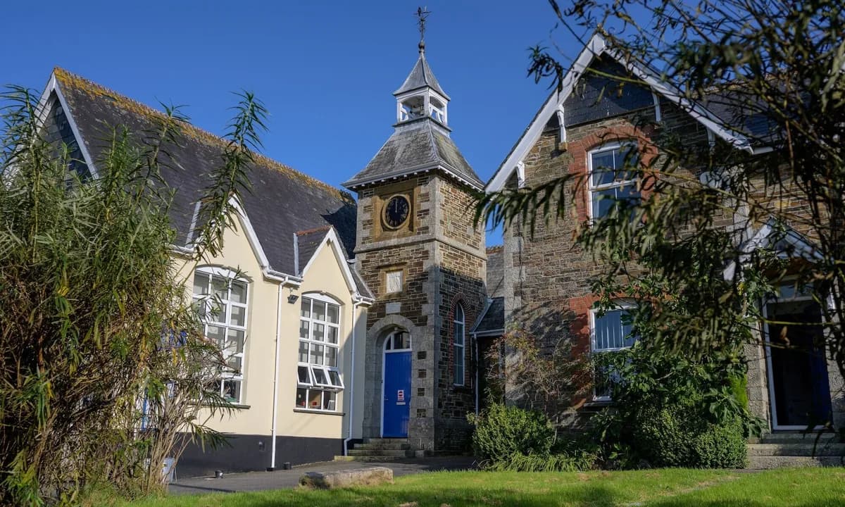 Lady Modiford's Church of England Primary School, Yelverton