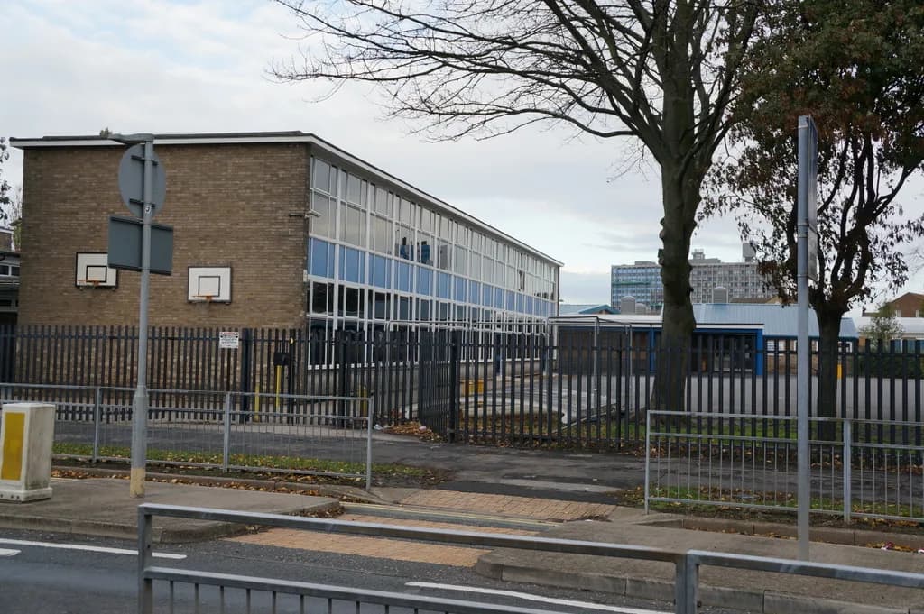 Adelaide Primary School, Hull