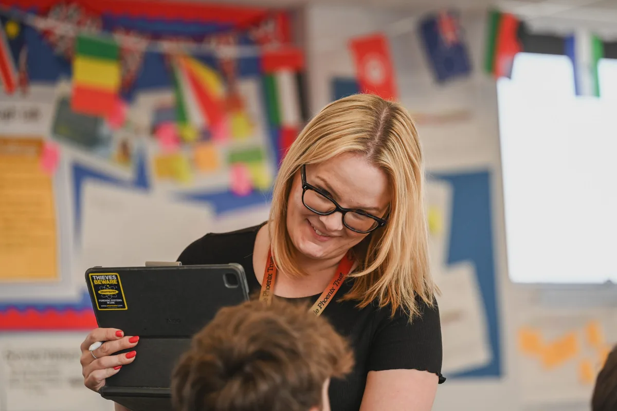 Kingsbury School - A Specialist Science and Mathematics Academy, Kingsbury