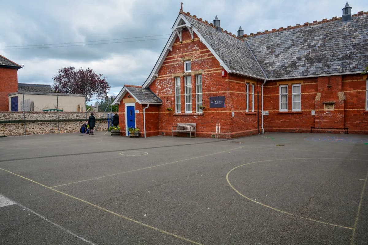 West Buckland Primary School, Wellington