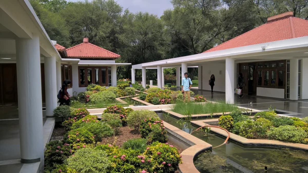 Serenity School, Surrey