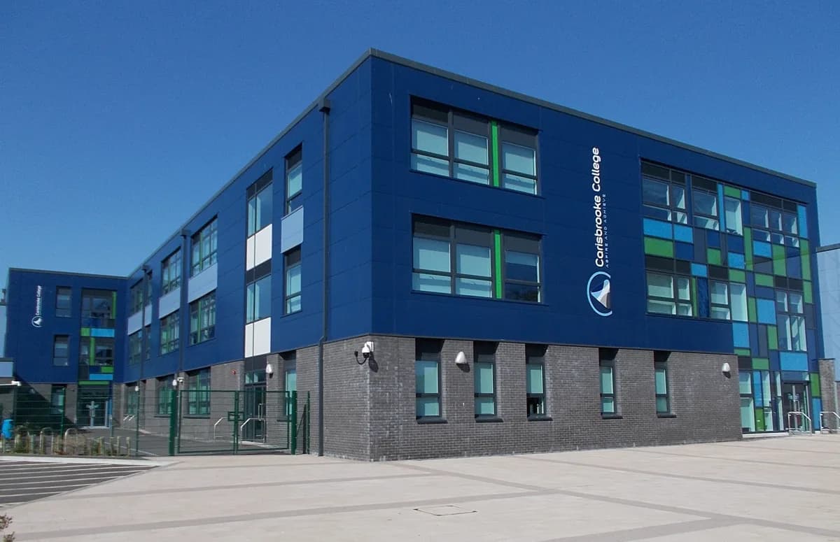 Carisbrooke College, Newport