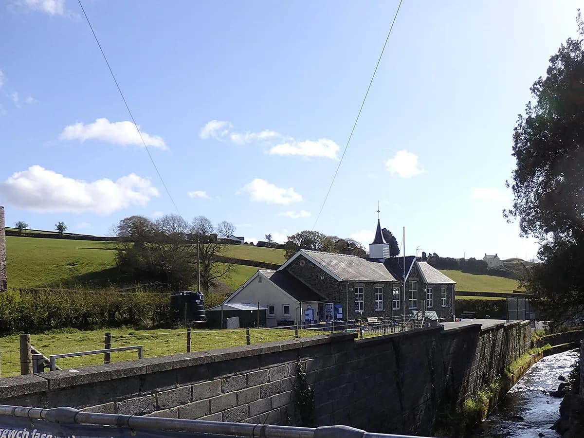 Ysgol Llanfihangel-Y-Creuddyn, Ceredigion