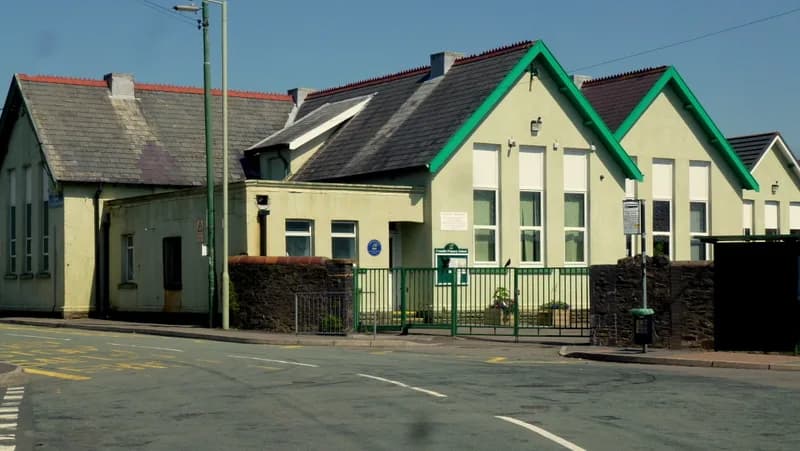 Cwmdar County Primary School, Rhondda, Cynon, Taff