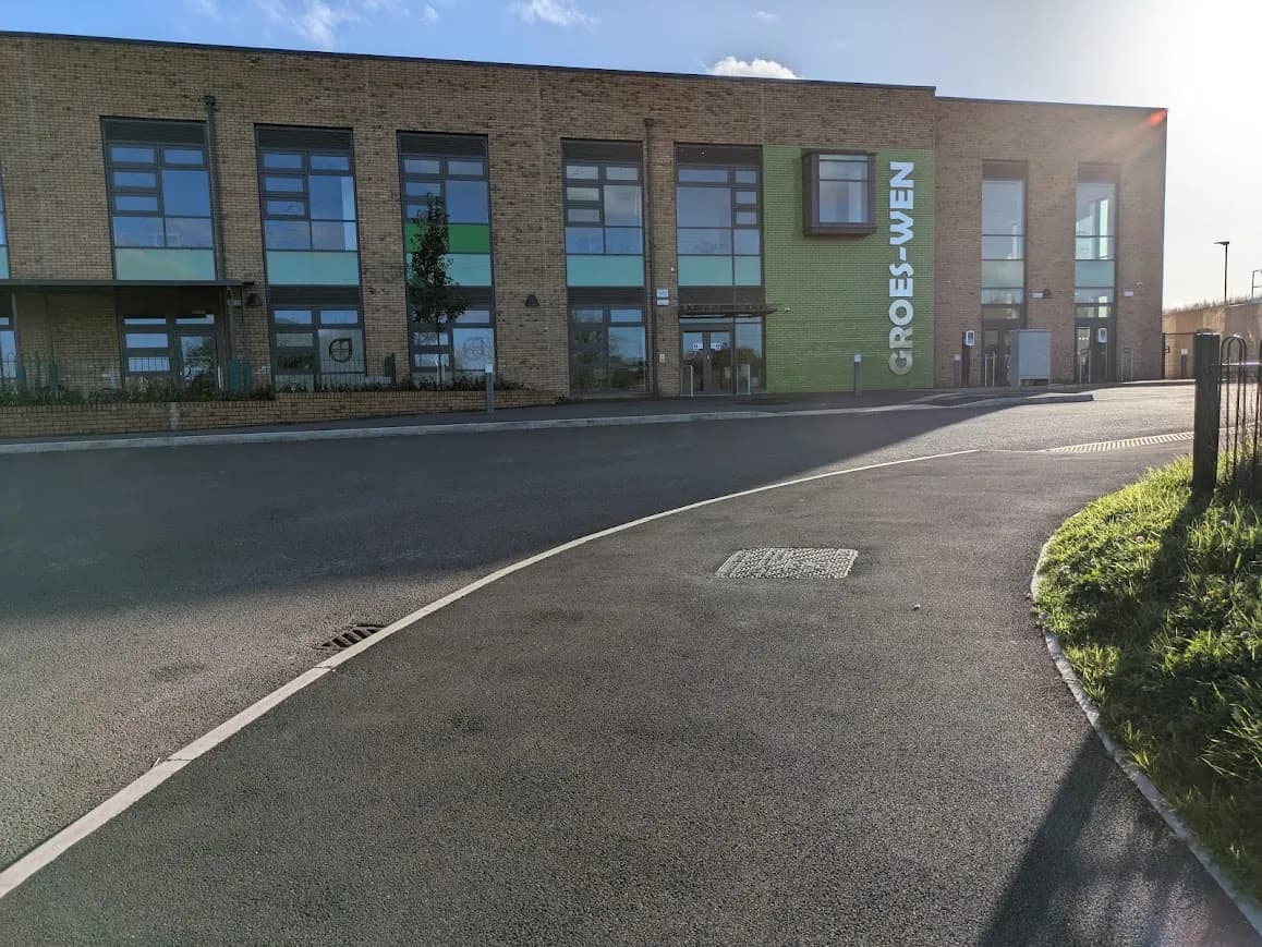 Ysgol Gynradd Groes-Wen Primary, Cardiff