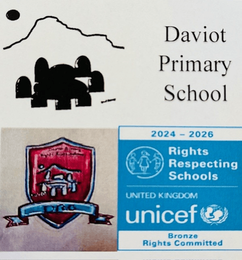 Daviot School logo