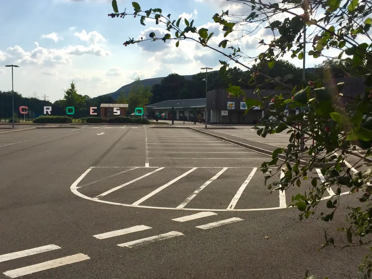 YSGOL BRO TAWE, Swansea