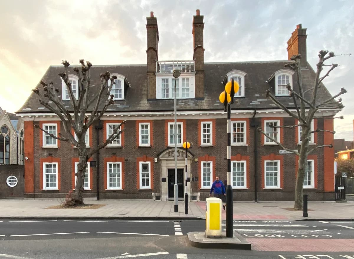 Centre Academy London, London
