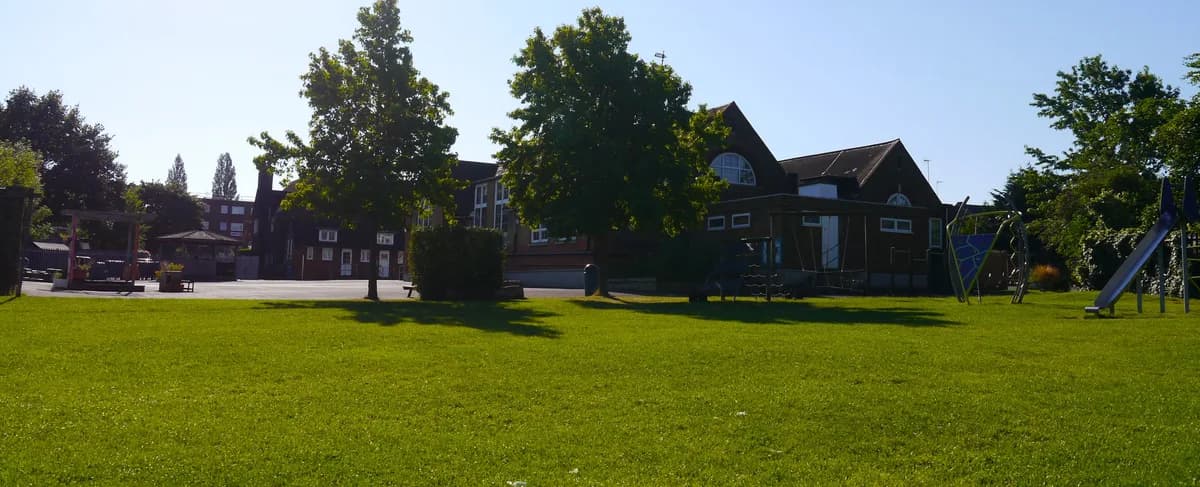 Hollickwood Primary School, London