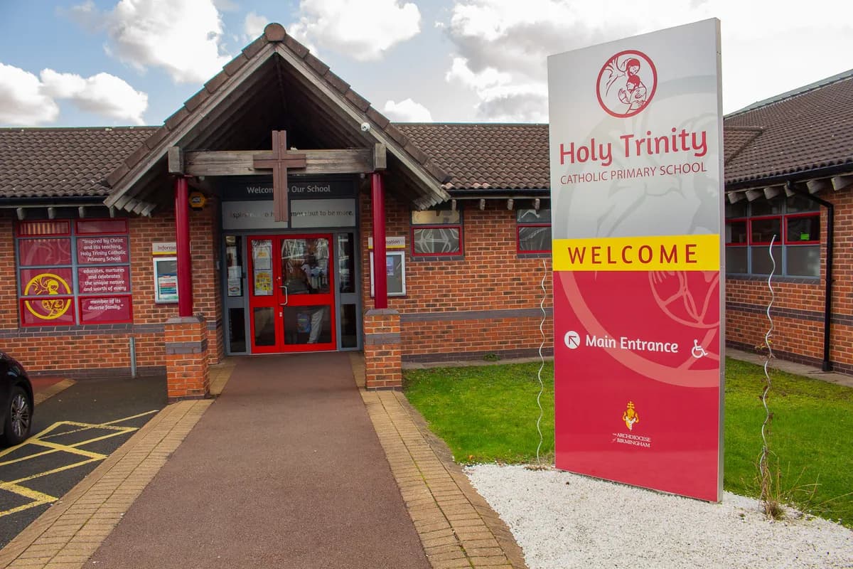 Holy Trinity Catholic Primary School, Bilston