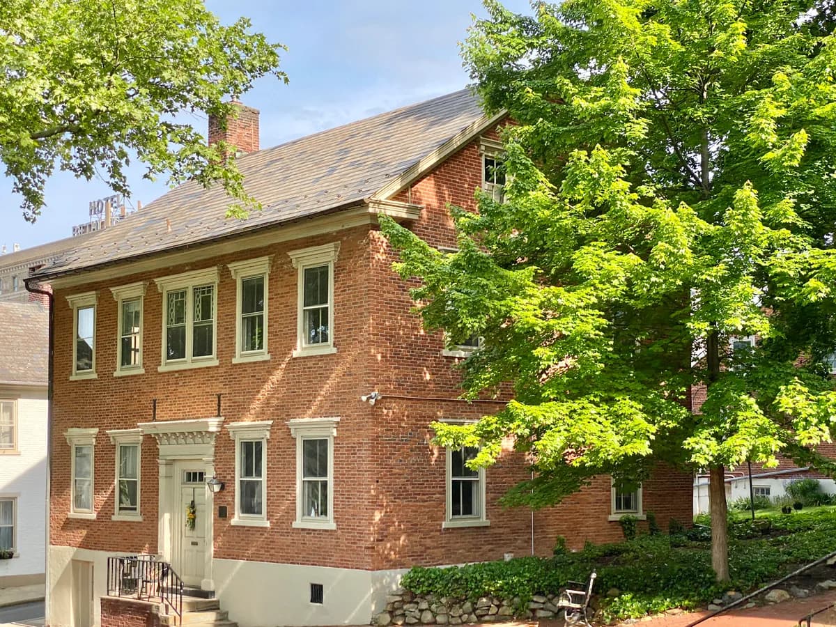 Cedar House School, Via Lancaster