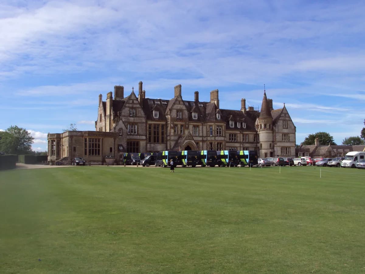 Clayesmore School, Blandford Forum