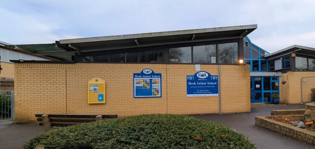 Hook Infant School, Hook