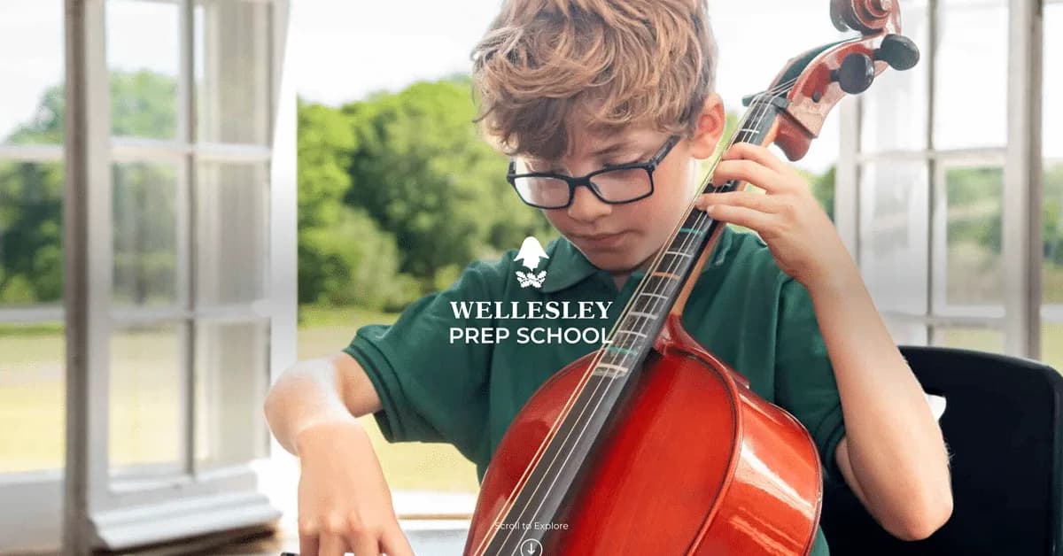 Wellesley Prep School, Hook